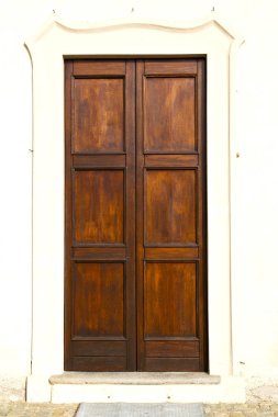  r kapı çinilerini metal ahşap İtalya lombardy kapalı.    