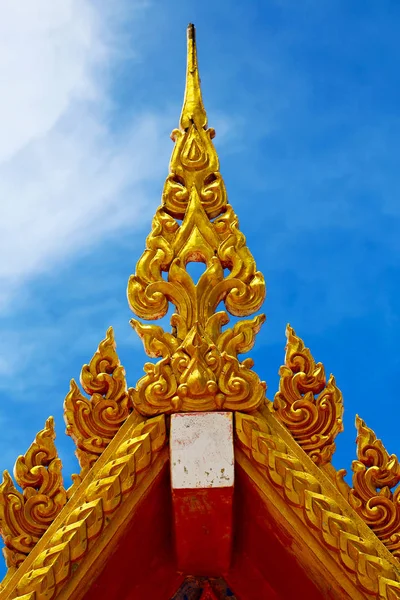 Kho samui bangkok   gold  temple — Stock Photo, Image