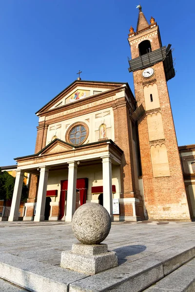 Старая Церковь Кирпичная Башня Тротуаре Парабьяго Lombardy Италия — стоковое фото