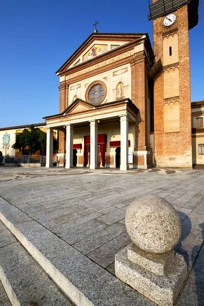 Kule Eski Kilise Tuğla Kaldırımda Parabiago Lombardiya Talya — Stok fotoğraf