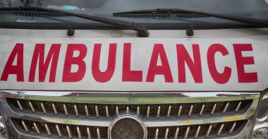   bir ambulans kavramı tıbbi bakım kaporta