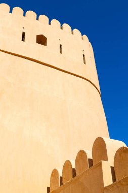 Umman Muscat eski savunma fort battlesment gökyüzü bir