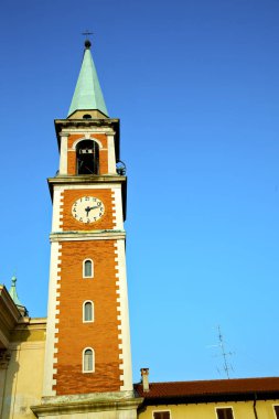 Olgiate olona çan güneşli bir günde eski 