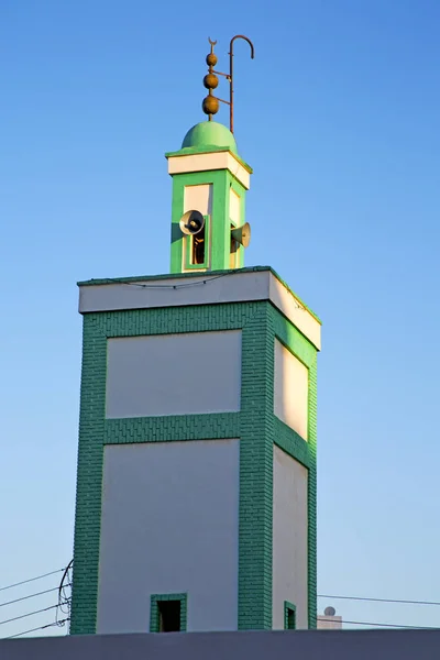 Musulmano la religione in Marocco e il cielo blu — Foto Stock