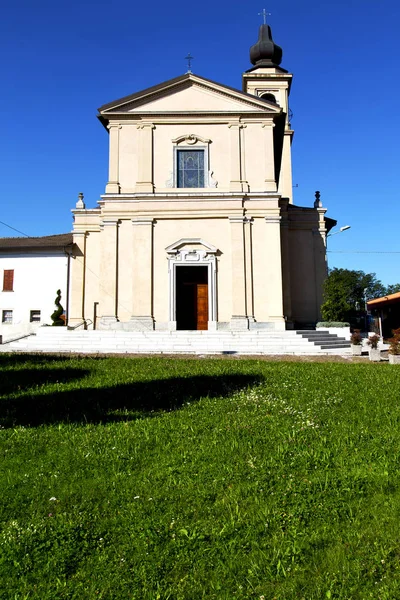 閉じたカルダーノ カンポ古い教会の煉瓦タワー歩道イタリア ロンバルディア — ストック写真