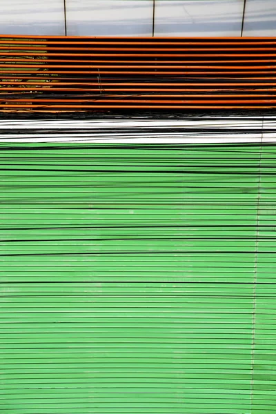 Abstrahieren Sie den metallgrünen Schattenwinkel — Stockfoto