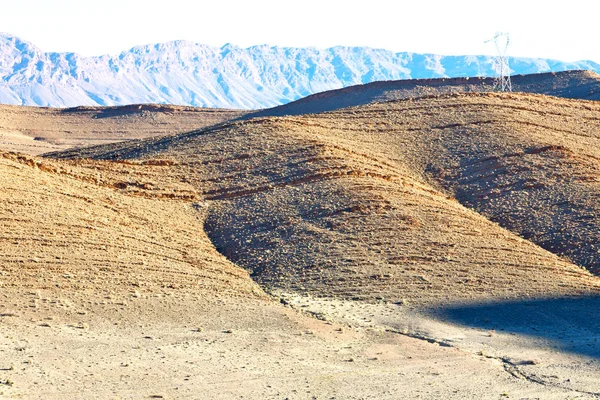 バレー モロッコのアフリカのアトラス乾燥山地孤立丘 — ストック写真