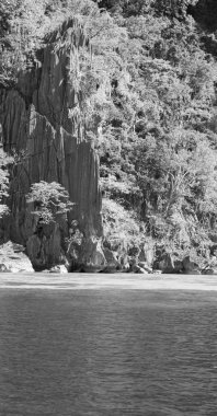 bir tekne güzellikler kıyı şeridi deniz ve rock 