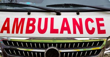   bir ambulans kavramı tıbbi bakım kaporta