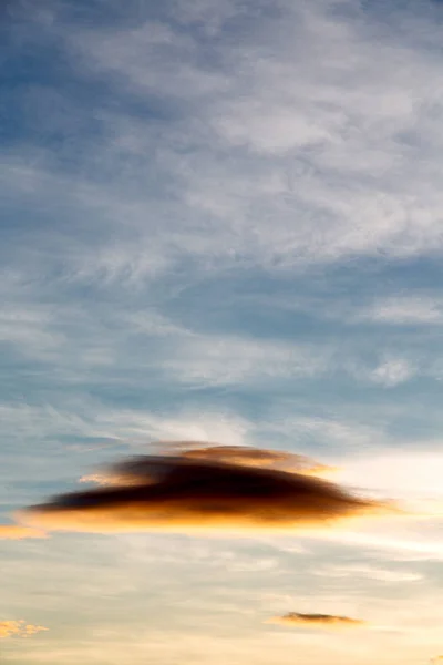 In filippini nube astratta e tramonto — Foto Stock