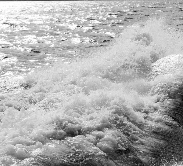 Stilla havet molnen och lampor — Stockfoto