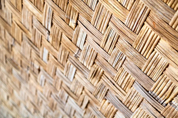 Uma construção de parede em bambu de vime — Fotografia de Stock