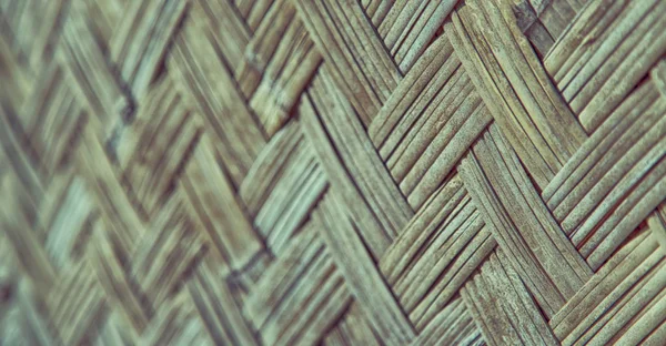Bir duvar inşa üzerinde hasır bambu — Stok fotoğraf