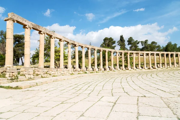 Het klassieke erfgoed van antieke archeologische site — Stockfoto