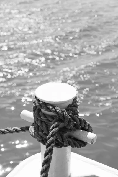 a rope in  yacht accessory  boat