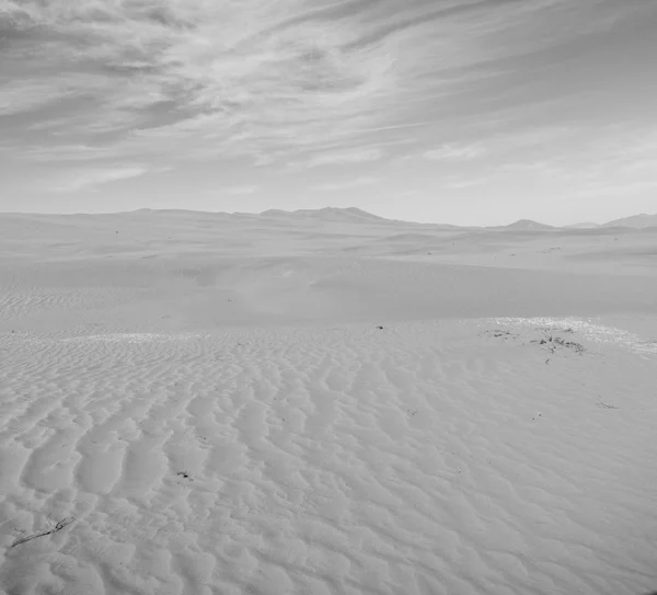 Em oman velho deserto esfregar al khali o quarto vazio e ao ar livre s — Fotografia de Stock