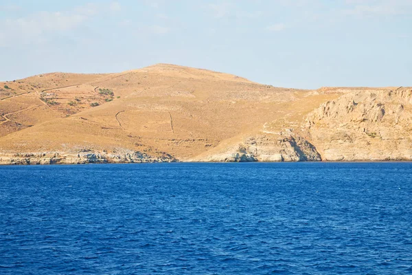 Van de boot zee en hemel in Middellandse Zee santorini Griekenland — Stockfoto