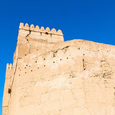 Umman Muscat eski savunma fort battlesment gökyüzü bir