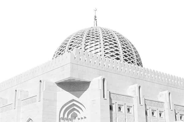 In oman muscat the old mosque minaret and religion in clear sky — Stock Photo, Image