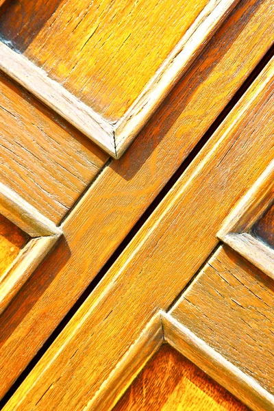 モッツァーテさびた真鍮茶色ロンバルディア州 — ストック写真