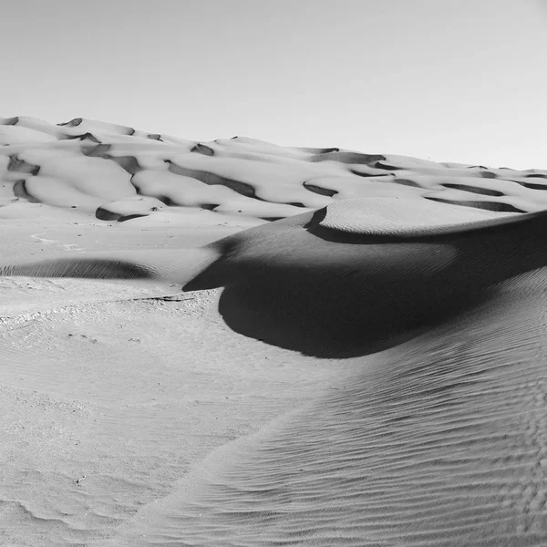 In oman vecchio deserto strofinare al khali il quartiere vuoto e all'aperto — Foto Stock