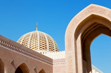 Umman muscat oteli eski Camii Minare ve din gökyüzü temizleyin