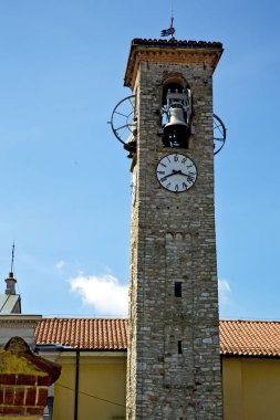  güneşli bir gün milan eski soyut İtalya kırmızı