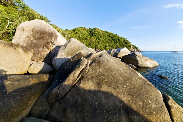 Taş Tayland kho tao bay soyut mavi lagün — Stok fotoğraf