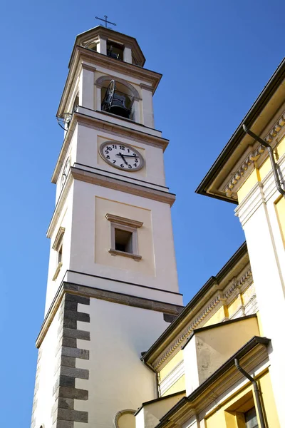 Vedano olona kerktoren — Stockfoto