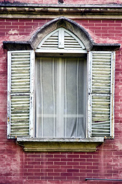 Venegono Varese Italien Abstrakt Fenster Holz Venezianische Jalousie Beton Rot — Stockfoto