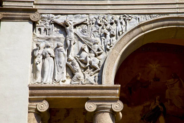 Μιλάνο τοίχο Δωρική άγαλμα του Ιησού Χριστού αφηρημένα φόντο — Φωτογραφία Αρχείου