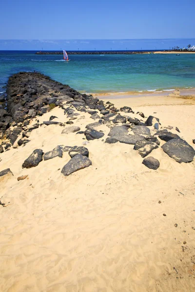 Côte blanche lanzarote espagne plage planche à voile — Photo
