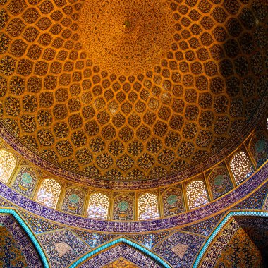 İran'da dini mimari