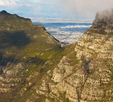 Güney Afrika cape town şehir manzarası içinde Masa Dağı