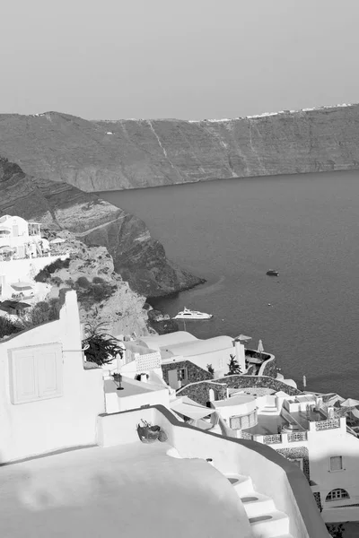 Mar na arquitetura europa ciclades santorini cidade velha branco — Fotografia de Stock