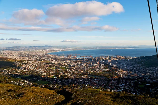 Na África do Sul cape cidade skyline cidade de tabela montanha — Fotografia de Stock