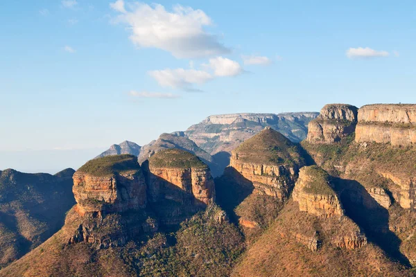 Na África do Sul canyon planta e água do rio — Fotografia de Stock