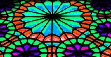 İran renklerde--dan pencere eşiği