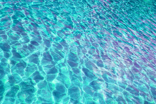 I natual pool — Stockfoto