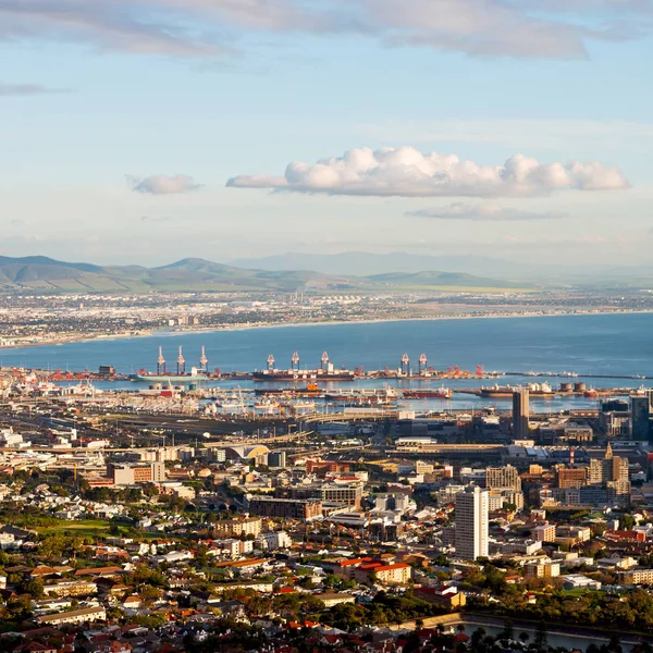 En Afrique du Sud Cape Town skyline de la montagne de la table — Photo