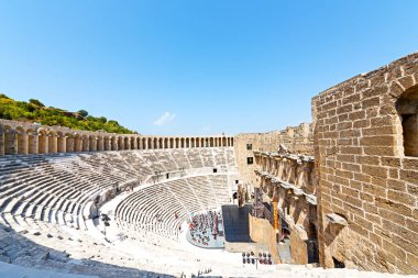  Aspendos ve kırık ve gri