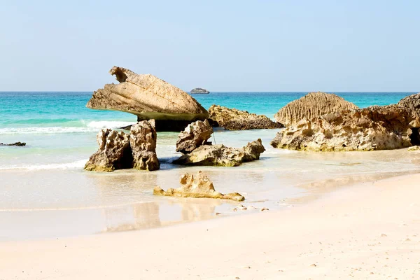 Na praia oman relaxar perto do céu — Fotografia de Stock