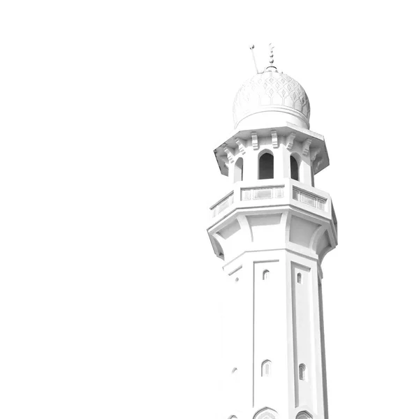 Em oman muscat a antiga mesquita minarete e religião no céu claro — Fotografia de Stock