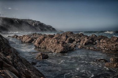  Güney Afrika 'da gökyüzü bulanık okyanus tsitsikamma doğa ve kaya rezervi