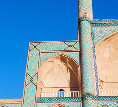 İran'da Kesik Minare yakınındaki eski cami ve geleneksel duvar karosu