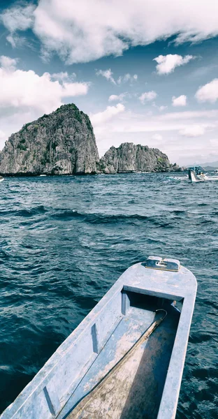 Filipinas Vista Desde Acantilado Hermosa Bahía Paradisíaca Laguna Tropical —  Fotos de Stock