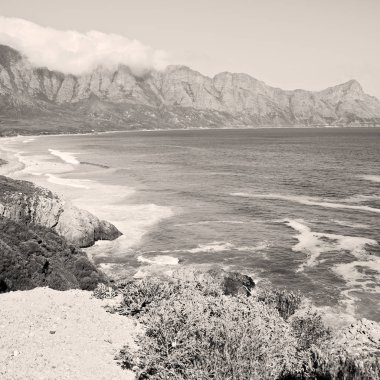 Güney Afrika kıyı şeridi Hint Okyanusu'nda 