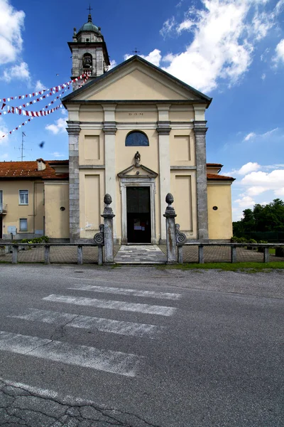 Somma Lombardo Oude Kerk Gesloten Baksteen Toren Stoep Italië Lombardije — Stockfoto