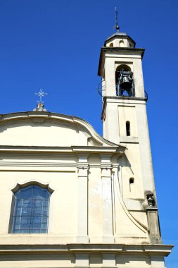 caidate eski soyut duvar ve kilise bell güneşli kule  