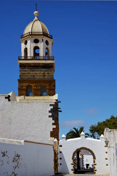 Campanile lanzarote spagna la terrazza chiesa arrecife — Foto Stock